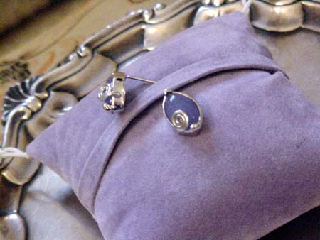 1/2 in. oval lavender jade earrings.